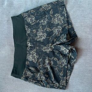 Athleta Trekkie North short